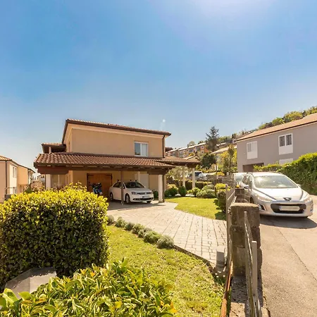 Apartment Mojca - Quiet With Seaview