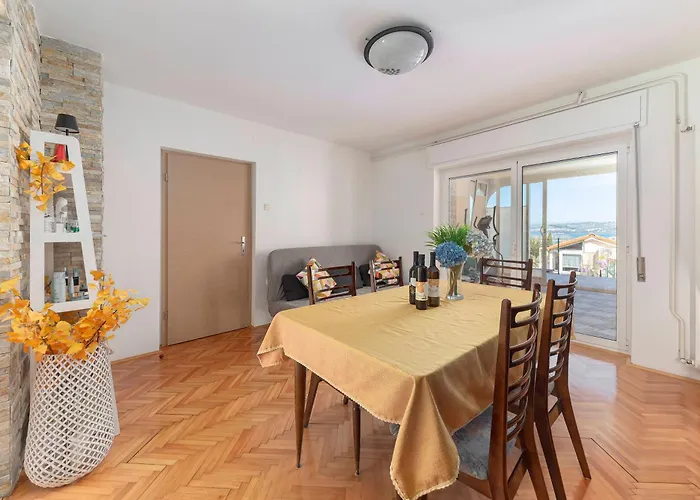 Mojca - Quiet With Seaview *