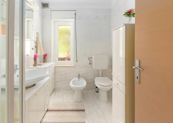 Mojca - Quiet With Seaview Διαμέρισμα